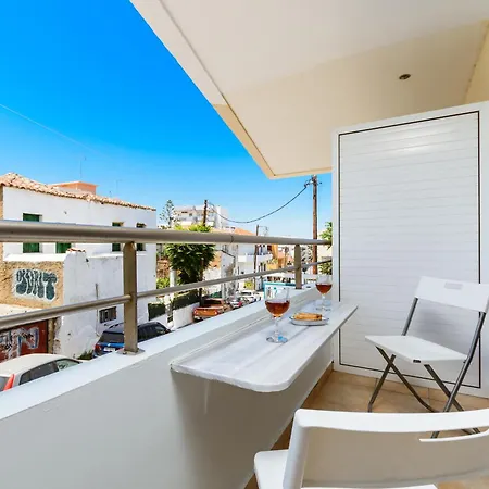 Apartment Ferenikis *